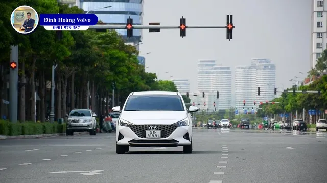 Không có hoặc không mang Giấy phép lái xe có bị giam xe - Đình Hoàng Volvo Car Đà Nẵng