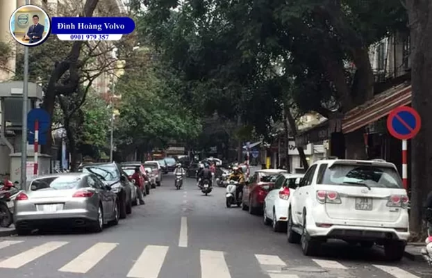 Khi nào được đỗ ôtô trên vỉa hè - Đình Hoàng Volvo Car Đà Nẵng