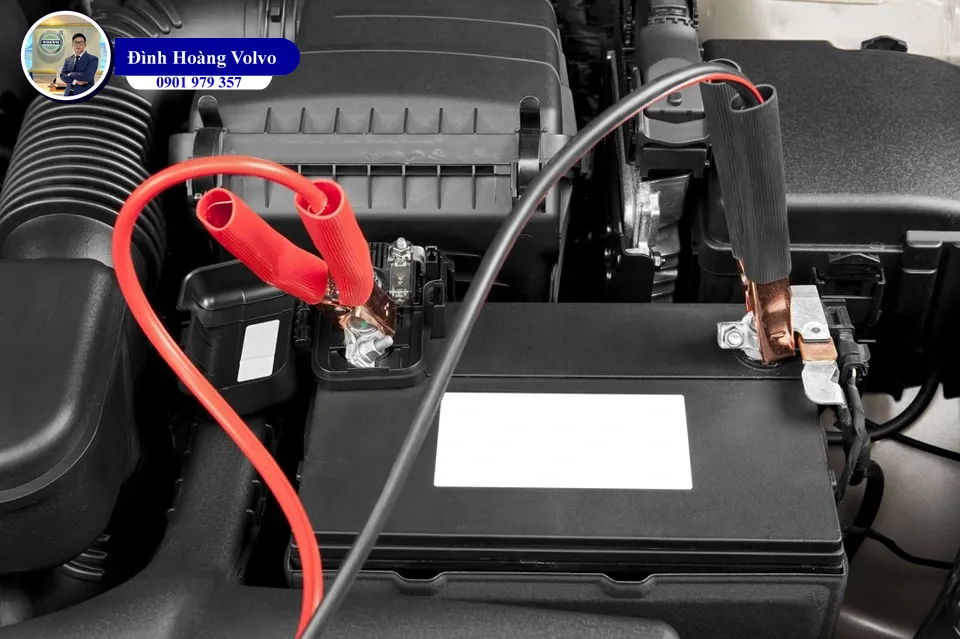 Quy tắc câu bình ắc-quy lái xe Việt cần biết cho những chuyến đi xa - Đình Hoàng Volvo Đà Nẵng