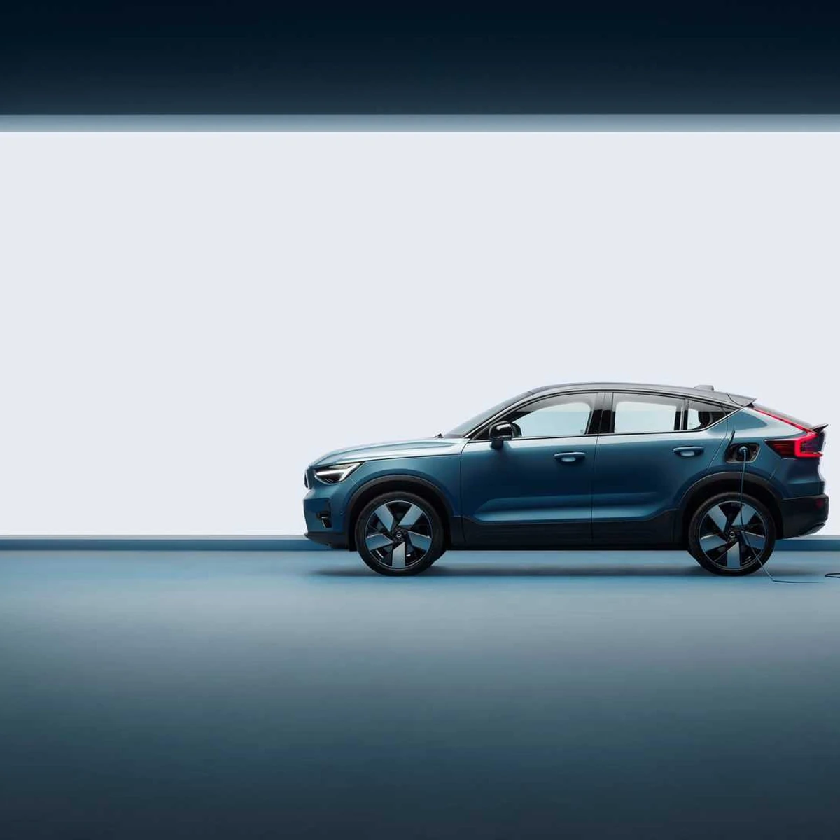 Volvo EC40 Ultra 2025 Giá xe lăn bánh, Khuyến mãi, Đánh giá - Đình Hoàng Volvo Car Đà Nẵng