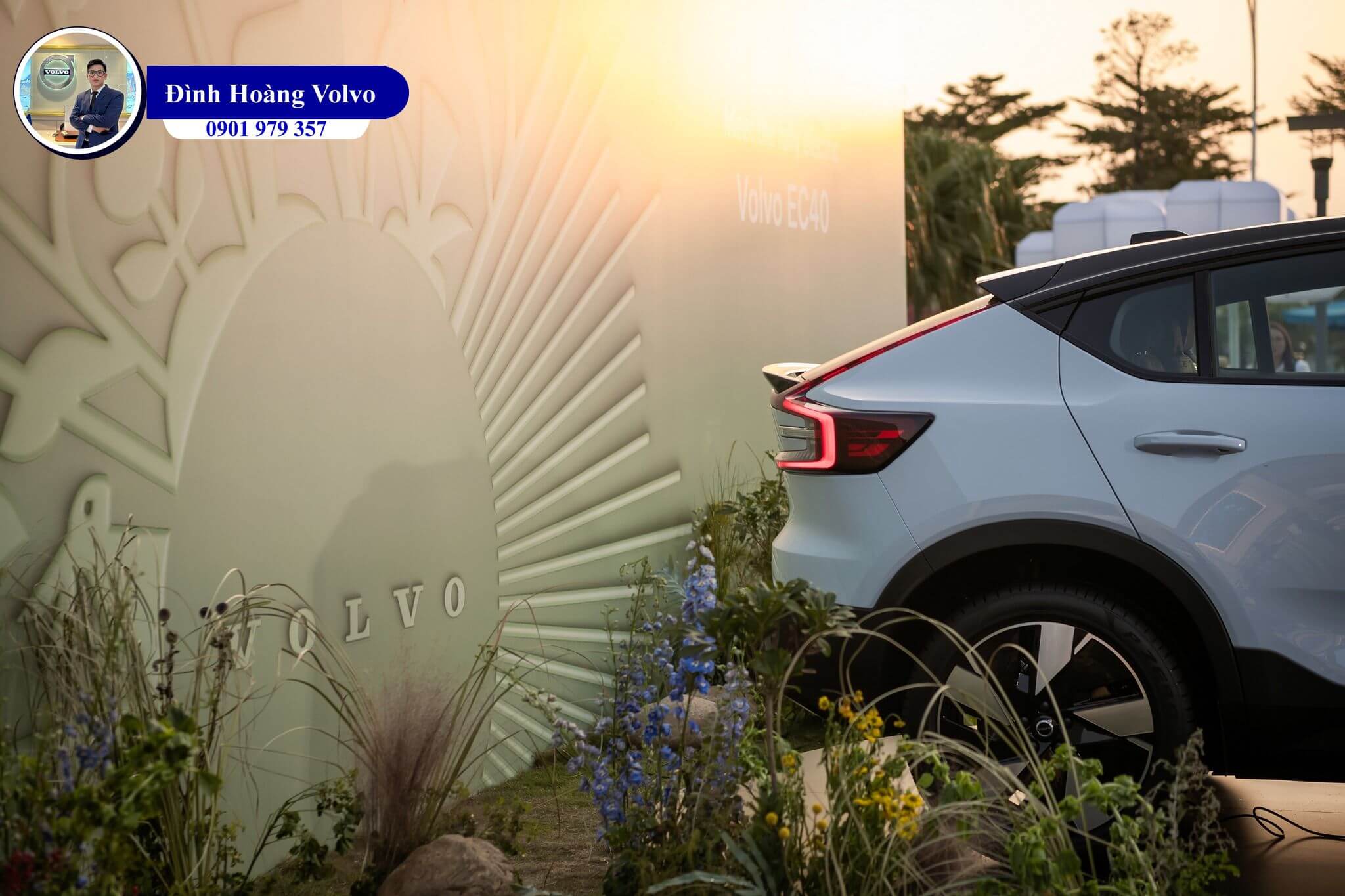 Hình ảnh thực tế chi tiết Volvo EC40 Ultra 2025 Màu Xanh Dương Cloud Blue nội thất Đen Charcoal Leather - Đình Hoàng Volvo Car Đà Nẵng