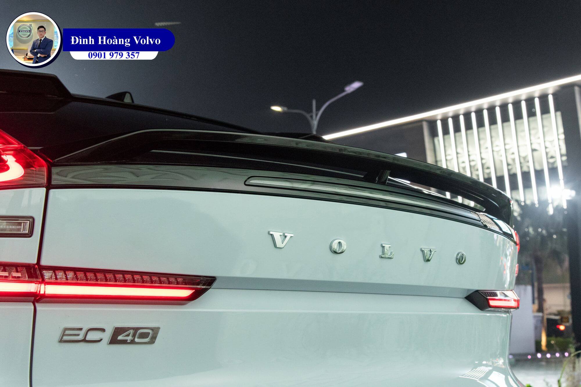 Hình ảnh thực tế chi tiết Volvo EC40 Ultra 2025 Màu Xanh Dương Cloud Blue nội thất Đen Charcoal Leather - Đình Hoàng Volvo Car Đà Nẵng