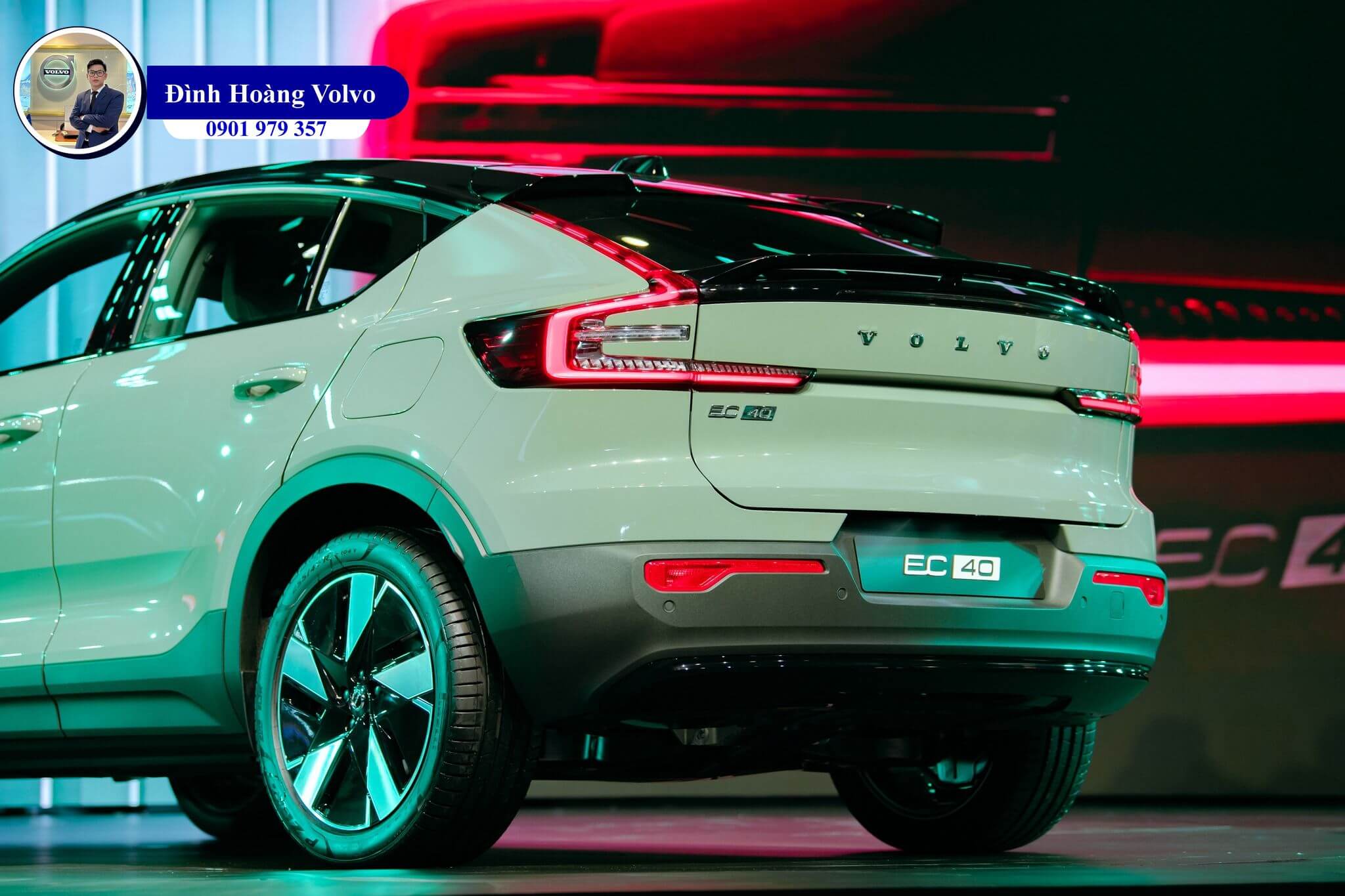 Hình ảnh thực tế chi tiết Volvo EC40 Ultra 2025 Màu Xanh Rêu Sage Green nội thất Đen Charcoal Leather - Đình Hoàng Volvo Car Đà Nẵng