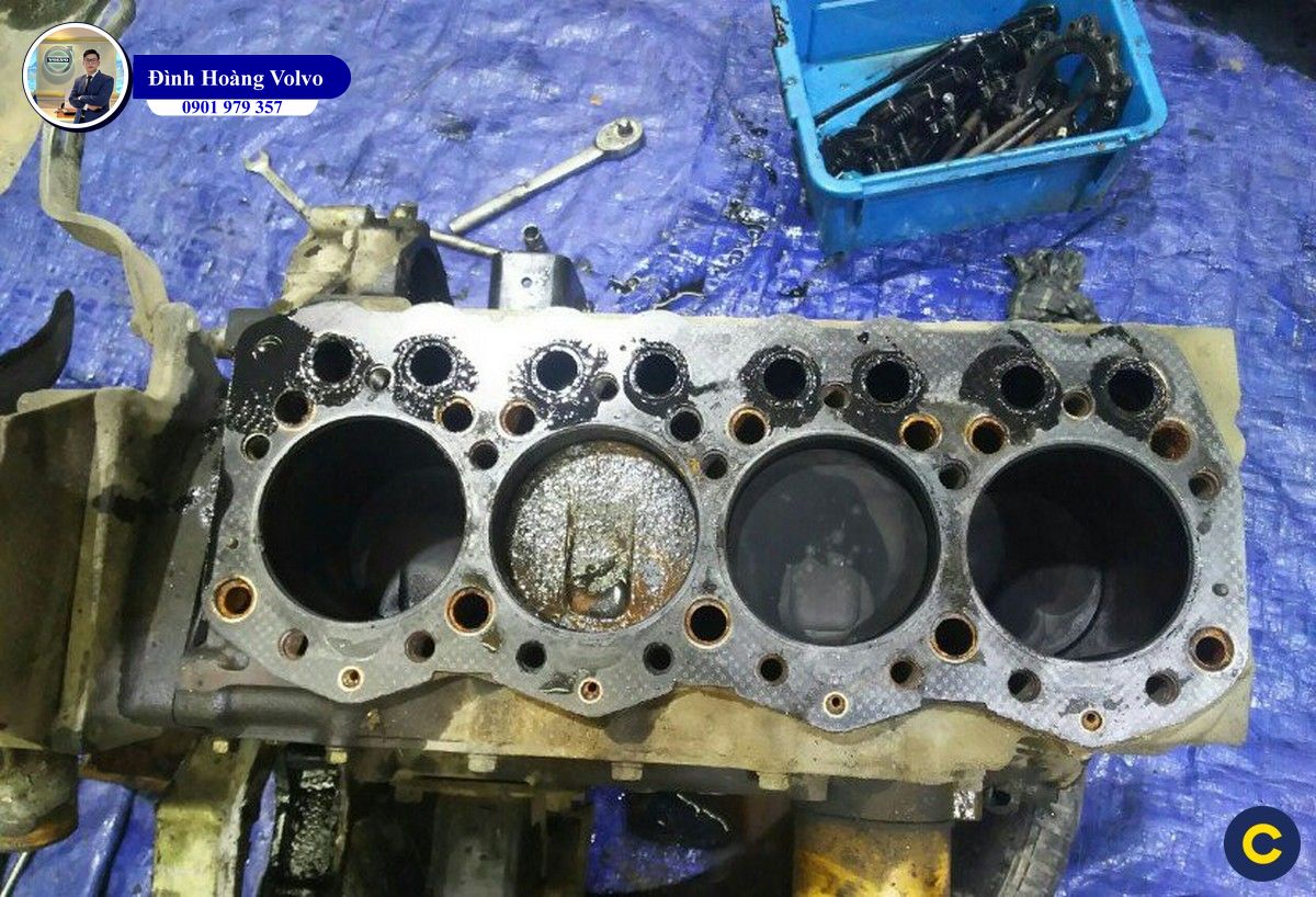 Chi phí sửa chữa xe bị thổi gioăng quy lát và cách phòng tránh hư hỏng hiệu quả Đình Hoàng Volvo Car Đà Nẵng4 Chi phí sửa chữa xe bị thổi gioăng quy lát và cách phòng tránh hư hỏng hiệu quả Đình Hoàng Volvo Car Đà Nẵng4