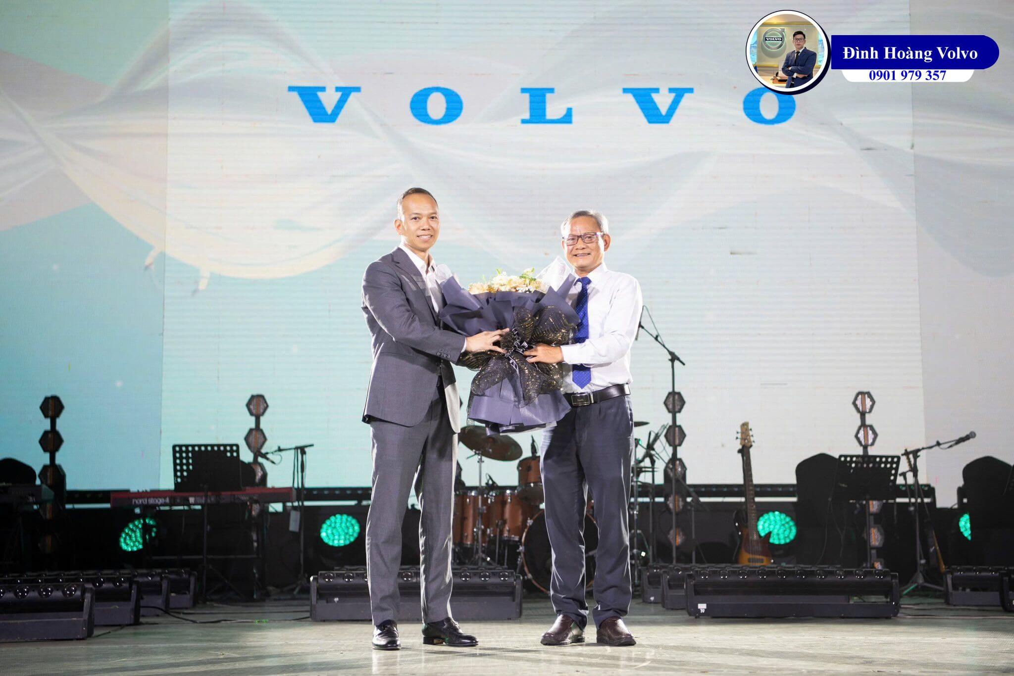 Bác sĩ chọn Volvo vì điều gì? – Hãy lắng nghe lý do từ chính họ Đình Hoàng Volvo Car Đà Nẵng3 Bác sĩ chọn Volvo vì điều gì? – Hãy lắng nghe lý do từ chính họ Đình Hoàng Volvo Car Đà Nẵng3