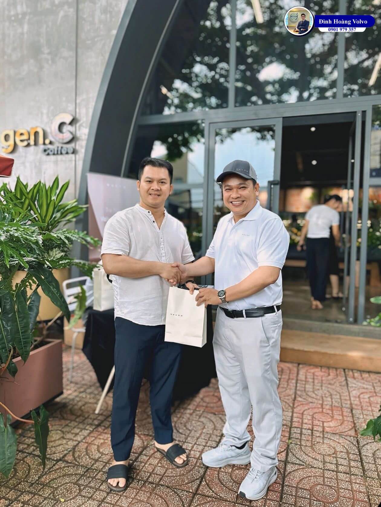Volvo Buôn Ma Thuộc Đắk Lắk Lái Thử & Trải Nghiệm Hãng Xe An Toàn Hàng Đầu Đình Hoàng Volvo Car Đà Nẵng (2) Volvo Buôn Ma Thuộc Đắk Lắk Lái Thử & Trải Nghiệm Hãng Xe An Toàn Hàng Đầu Đình Hoàng Volvo Car Đà Nẵng (2)