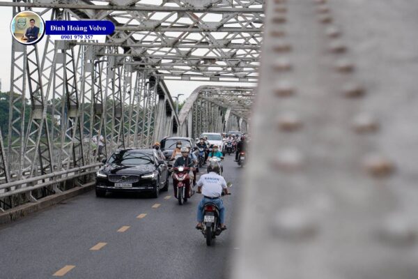 Hình ảnh minh hoạ Đình Hoàng Volvo Car Đà Nẵng16