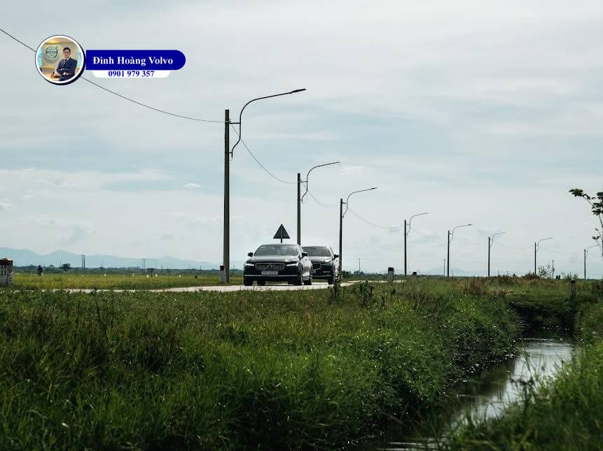 Hình ảnh minh hoạ Đình Hoàng Volvo Car Đà Nẵng2