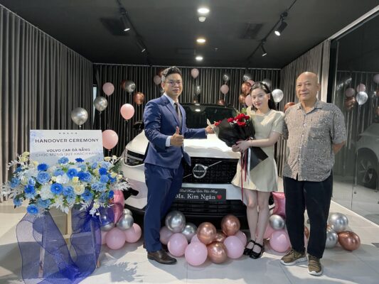 Đình Hoàng Volvo - 0901 979 357