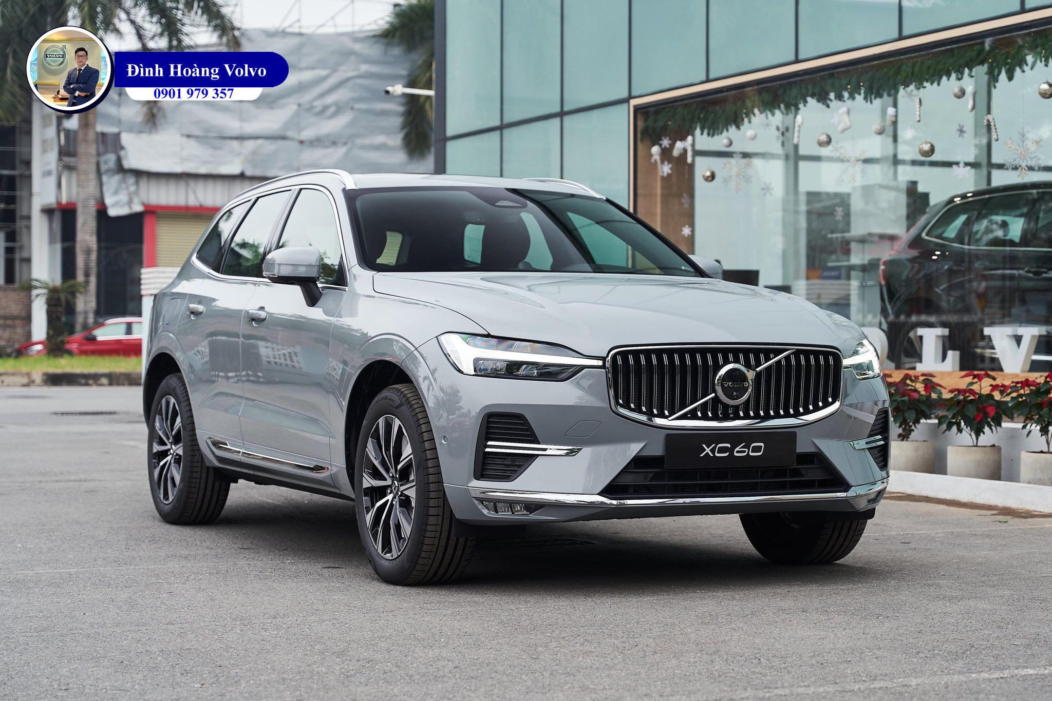 Hình ảnh thực tế chi tiết Volvo XC60 B6 Ultra 2025 Màu Xám Xi Măng Vapour Grey nội thất Nâu - Đình Hoàng Volvo Car Đà Nẵng Hình ảnh thực tế chi tiết Volvo XC60 B6 Ultra 2025 Màu Xám Xi Măng Vapour Grey nội thất Nâu - Đình Hoàng Volvo Car Đà Nẵng