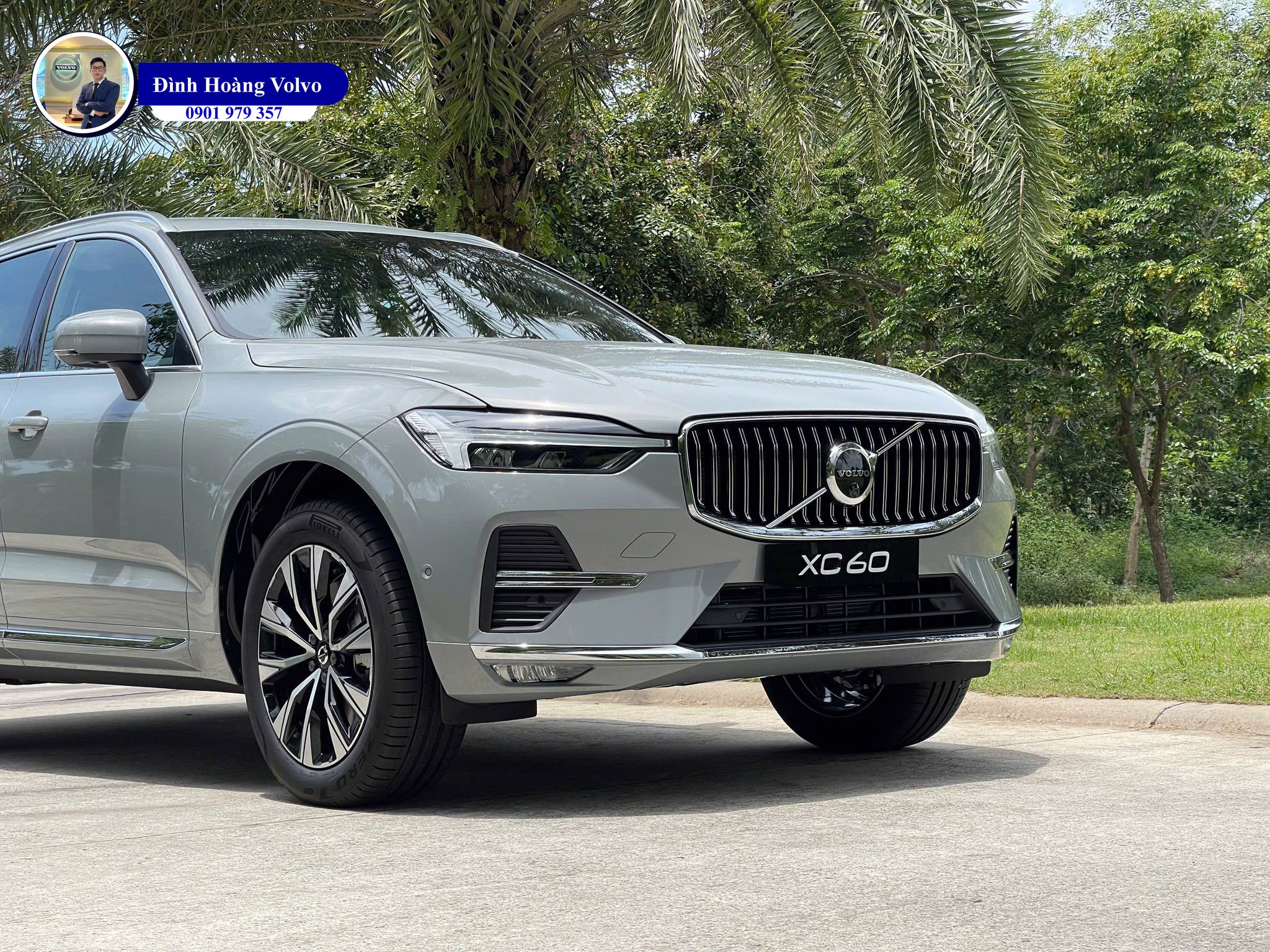 Hình ảnh thực tế chi tiết Volvo XC60 B6 Ultra 2025 Màu Xám Xi Măng Vapour Grey nội thất Nâu - Đình Hoàng Volvo Car Đà Nẵng Hình ảnh thực tế chi tiết Volvo XC60 B6 Ultra 2025 Màu Xám Xi Măng Vapour Grey nội thất Nâu - Đình Hoàng Volvo Car Đà Nẵng