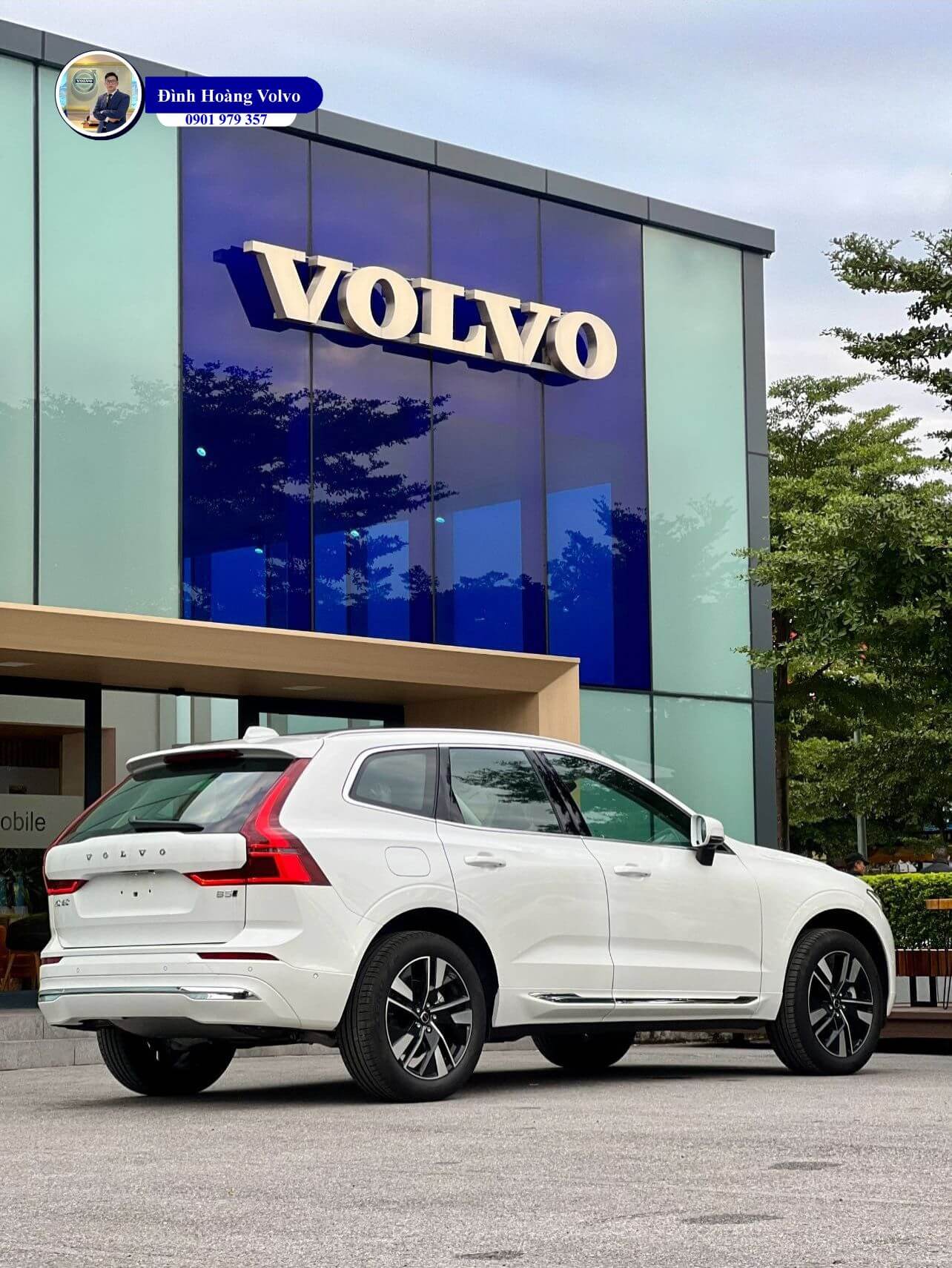 Volvo XC60 B5 Ultra màu Trắng Crystal White 2026 - Đình Hoàng Volvo